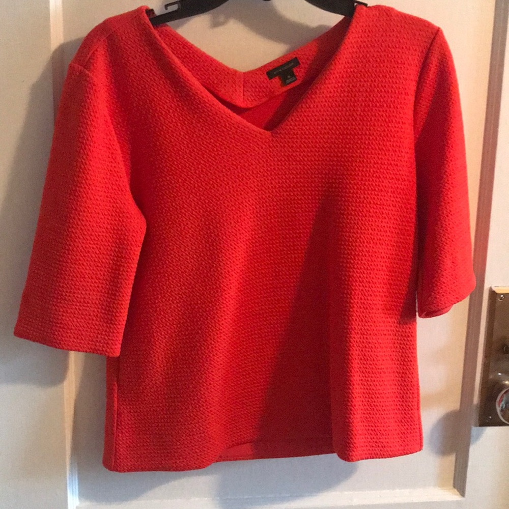 Coral structured top